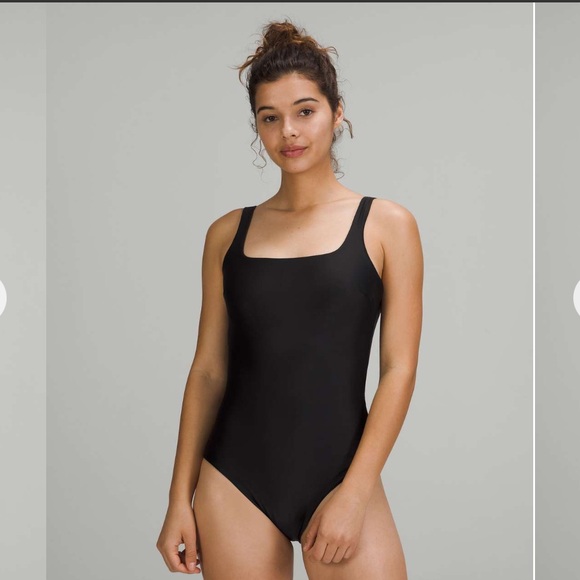 EUC Lululemon Waterside Square-Neck One-Piece Medium Bum Coverage. Size 6 - Picture 1 of 5